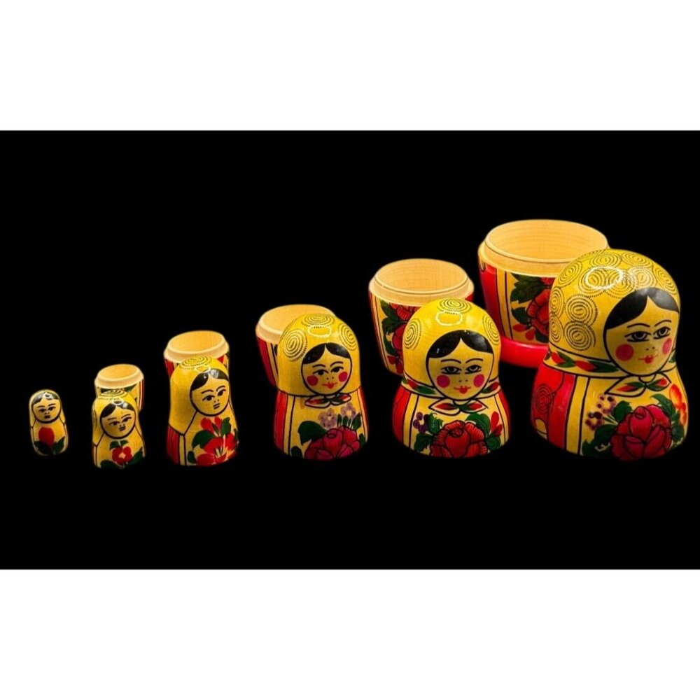 Hand-Painted Set Of 6 Wooden Russian Matryoshka Nesting Dolls With Floral Design - Picture 2 of 11